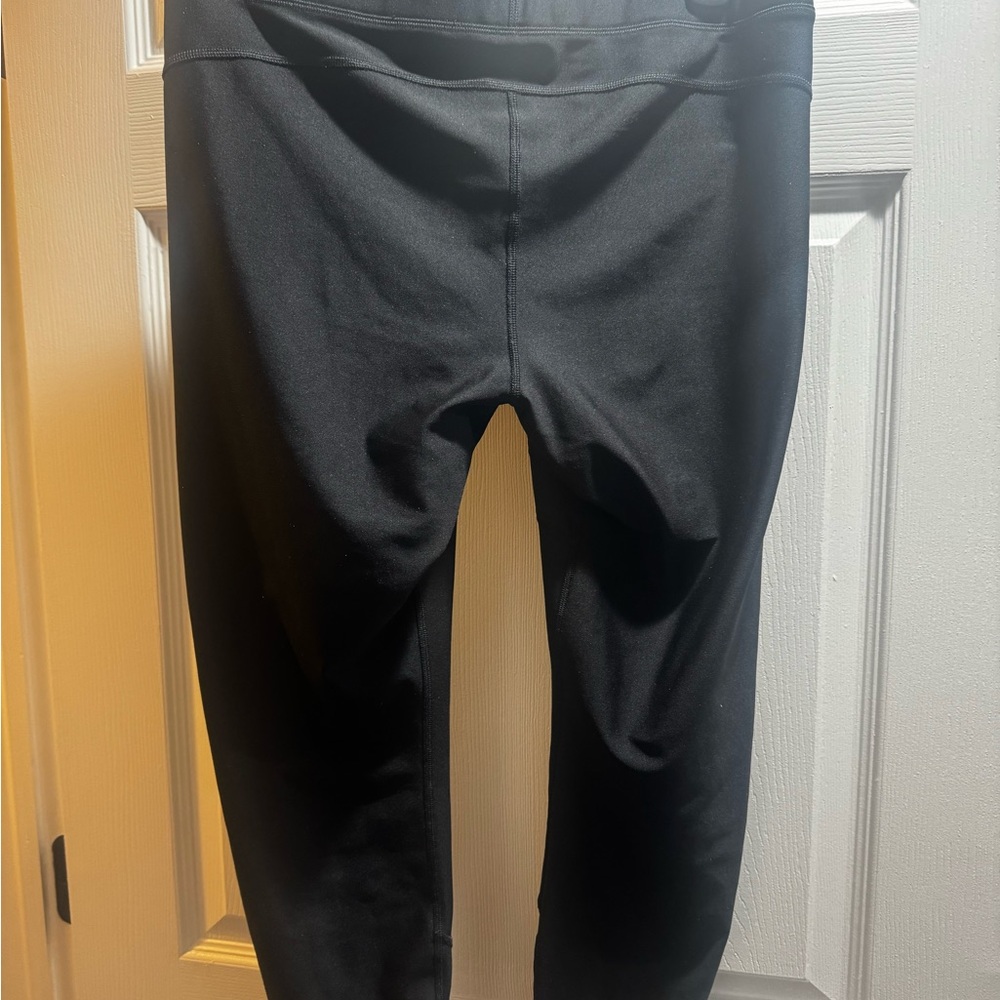 Under Armour Black Women' Athletic Leggings Capris